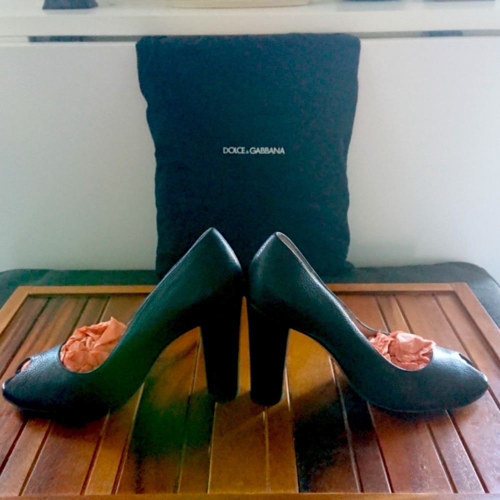 Sexy, unique peep-toes Dolce & Gabbana shoes + bag & card